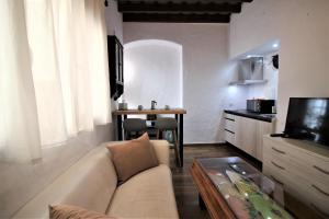 Kuchnia lub aneks kuchenny w obiekcie La Guarida de Vejer Casa Rural