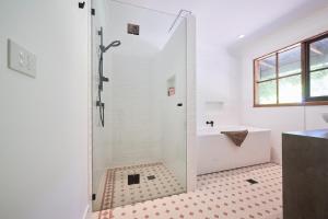 Phòng tắm tại Gumtree Glen