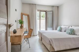 Posteľ alebo postele v izbe v ubytovaní EtherealVilla-Family villa with pool