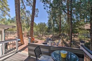 Zahrada ubytování Peaceful Deck and Fire Pit Payson Home!