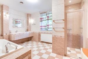 Fotografie z fotogalerie ubytování Penzion a Restaurace Nad Hradem v destinaci Křivoklát