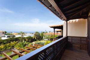 a balcony with a view of the ocean at Villa Kalima in Santa Úrsula