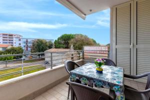 A balcony or terrace at Ionio apartment