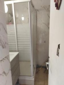 Kupatilo u objektu Studio cabine vue sur les Pyrénées