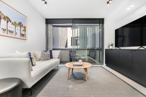 Gallery image of The Surry Apartments by Urban Rest in Sydney