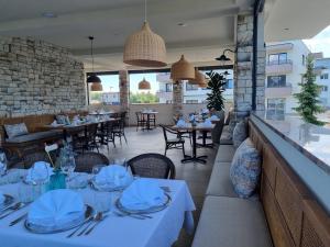 Restaurace v ubytování Hiša Ančka, Šenčur - 3 min to the Airport