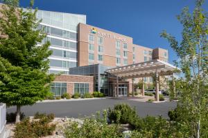 an image of the main building of the hotel atlas at Hyatt Place Reno/Tahoe Airport in Reno