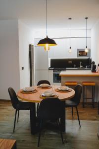 Kuchyň nebo kuchyňský kout v ubytování Apartamentos Turia Teruel