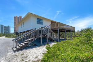 Hoone, kus puhkemaja asub