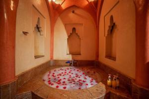 Koupelna v ubytování Riad Safran et Cannelle & Spa + 36 fotografií