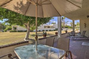 Afbeelding uit fotogalerij van Condo with Pool Access Near Downtown Palm Springs! in Cathedral City