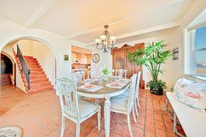 Sandy Pointe Casa