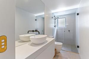 Koupelna v ubytování La Mer Apartment #10 + 14 fotografií