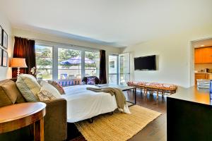Gallery image of DP-343 - Dana Point Parkside Cottage in Capistrano Beach