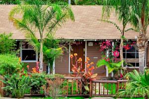 Gallery image of Poolside Paradise in San Diego