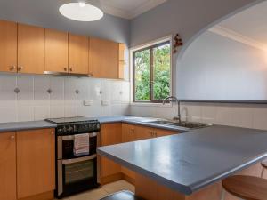 A kitchen or kitchenette at 10 Bellgrove Street - Sawtell, NSW