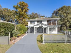 Gallery image of Bay Serene 15 Mistral Close in Nelson Bay