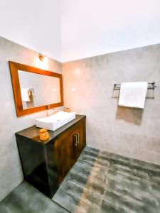 Villa Paradise Ocean tesisinde bir banyo