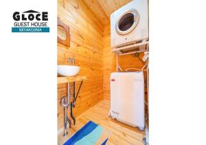 Fotografie z fotogalerie ubytování GLOCE 宮古島 LAPSI 与那覇前浜Beachまで徒歩5分の オーナー同居型ゲストハウス v destinaci Yonaha
