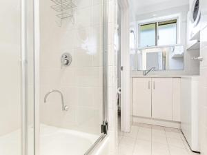 Koupelna v ubytování Collendina Unit 6 19 Kurrawa Close