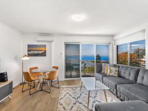 Posezení v ubytování Yarramundi Unit 10 Magnus Street 47 49