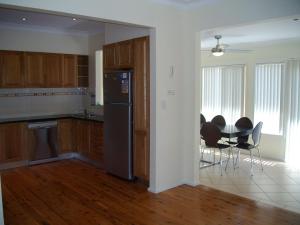 A kitchen or kitchenette at Tomaree Road, 39, Tomaree Palms