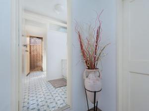 A bathroom at Ronald Avenue, 45, Villa Floridiana