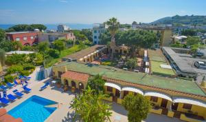 Bazén v ubytovaní Hotel Terme Principe alebo v jeho blízkosti