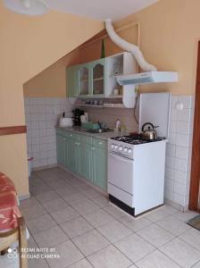 Fotografia z galérie ubytovania Barbara Apartmanház v destinácii Kehidakustány
