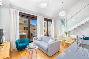 Posedenie v ubytovaní Sebastian Souviron Suites in Malaga by Solaga Holiday Homes