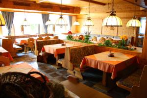 Restaurace v ubytování Hotel-Landgasthof Ploss