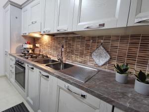 A kitchen or kitchenette at Alghermanzoni