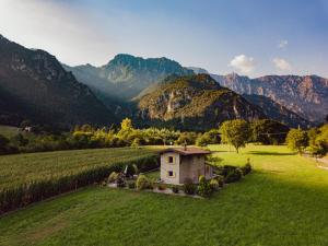 Gallery image of Dimora Natura-Riserva Naturale Valle di Bondo in Tremosine Sul Garda