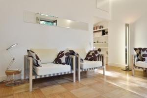 Zona de estar de Park & Cloister Views Exclusive Apartment