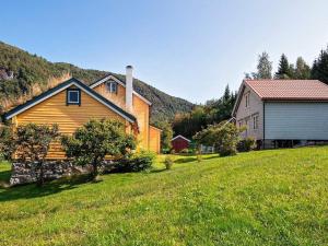 Gallery image of 8 person holiday home in Liabygda-By Traum in Eidsdal +26 photos
