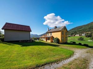 Gallery image of 8 person holiday home in Liabygda-By Traum in Eidsdal