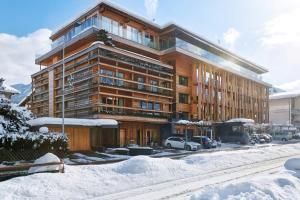 Small Luxury Hotel of the World - DasPosthotel v zimě
