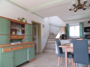 Kuchyň nebo kuchyňský kout v ubytování Ferienhaus Höllbachtal