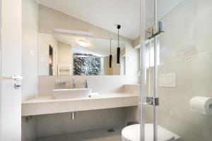 Et badeværelse på Apartmani Ana 2 i 3 + 55 billeder