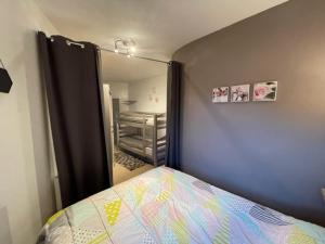 Tempat tidur dalam kamar di Immodelpas Gran tetras