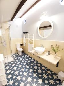Koupelna v ubytování Apartamentos Minas de Silvarosa
