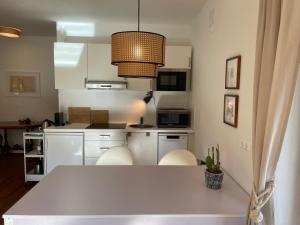 Kuchnia lub aneks kuchenny w obiekcie DOLCEVITA - Family Aparment 300 m from ski slope
