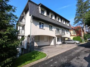 Budova, v ktorej sa apartmán nachádza