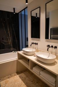 Koupelna v ubytování Hotel Iris