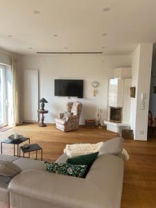 Μια τηλεόραση ή/και κέντρο ψυχαγωγίας στο Haus Gisela
