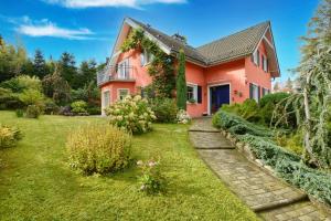Vonkajšia záhrada v ubytovaní Villa Malinka
