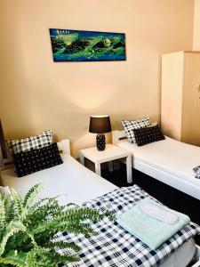 Posteľ alebo postele v izbe v ubytovaní Chilli Hostel + 37 fotografií