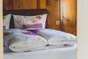 Postel nebo postele na pokoji v ubytování Haus Kathrein