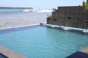 Bazén v ubytování Grace Wave Resort nebo v jeho okolí
