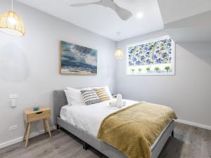 Gallery image of Fingal Bay Seabreeze Unit 2 16 Tuna Crescent in Fingal Bay